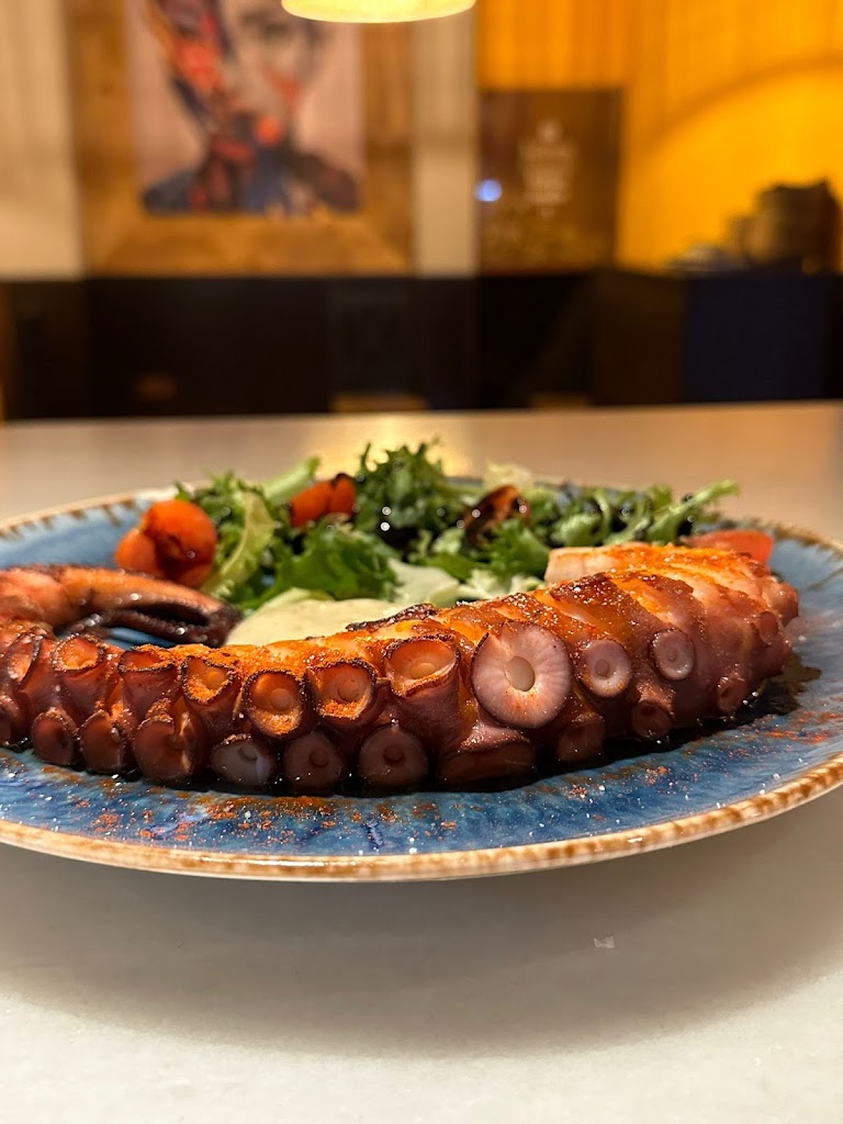 Canalla — Comida y bebida