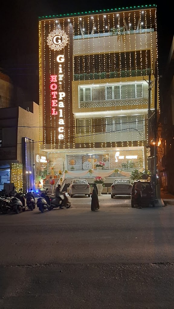 Hotel Giri Palace