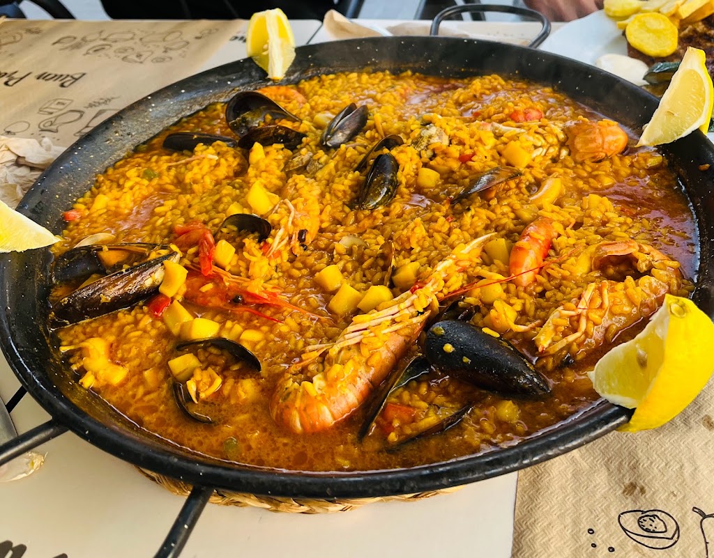 Restaurant Els Cargols — Paella