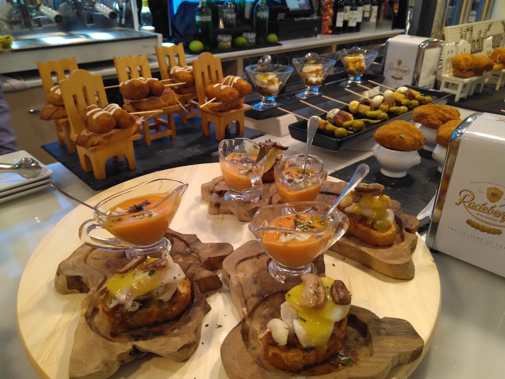 Bar New Magic — Pincho