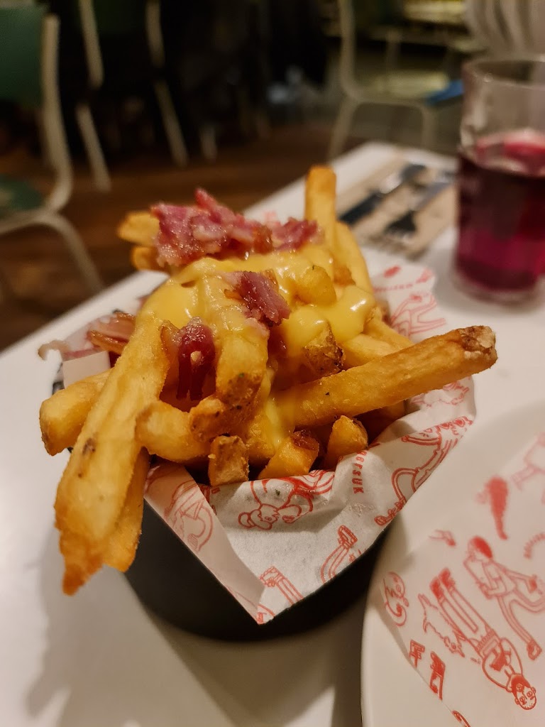 Cheese fries