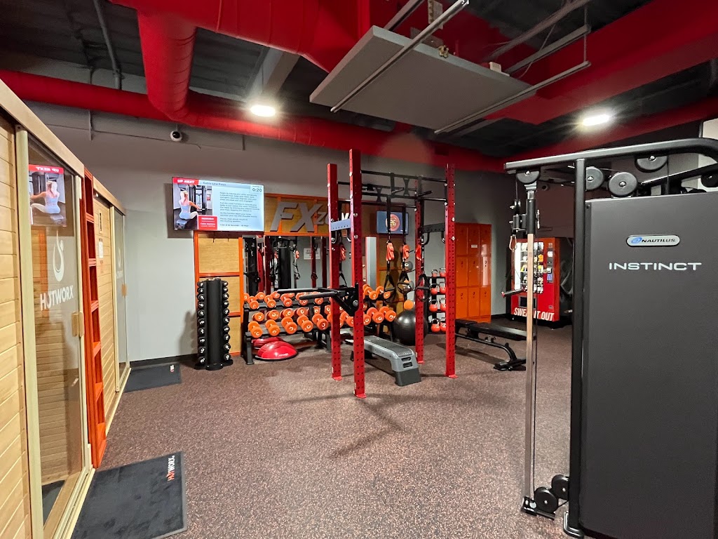  HOTWORX - Charlotte, NC - Highland Creek