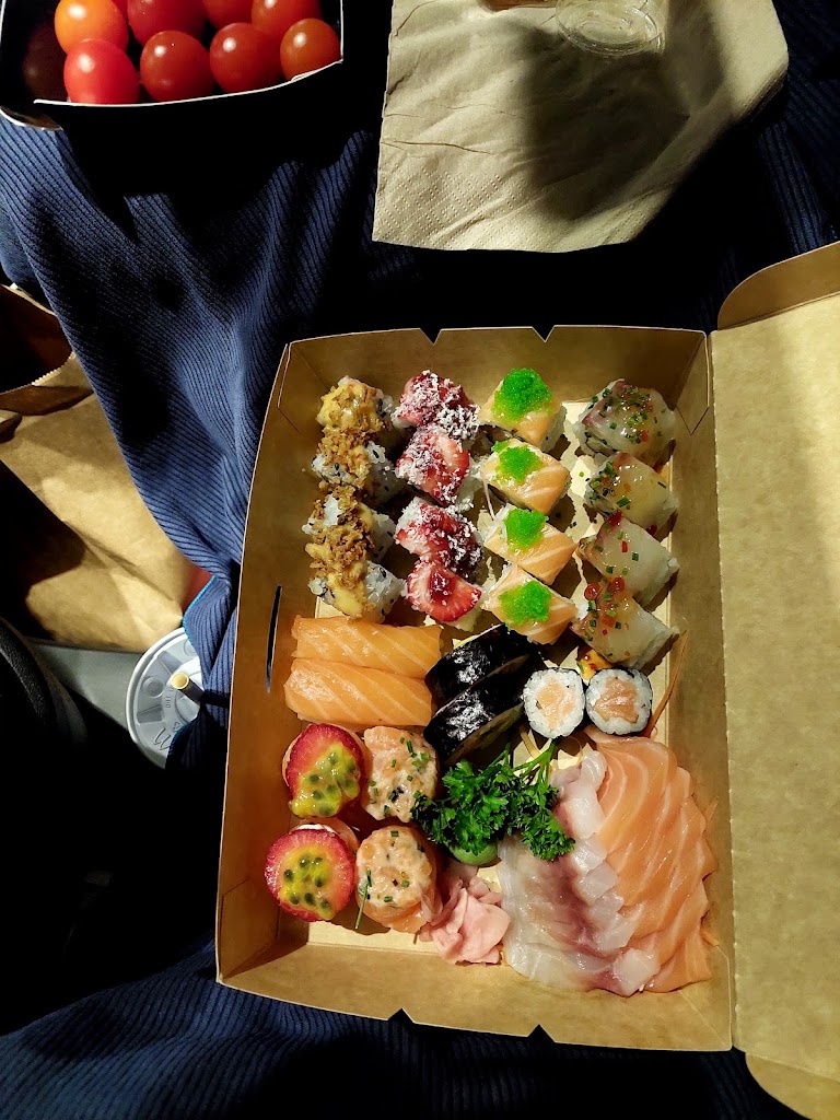 Sushi and Poke Montijo — Sushi