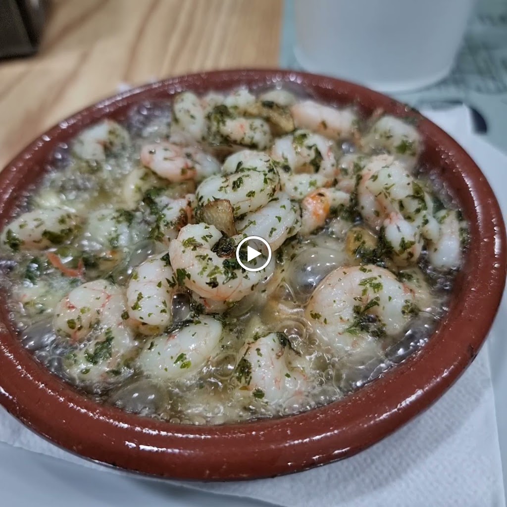 Bar restsurante El que te dije — Videos