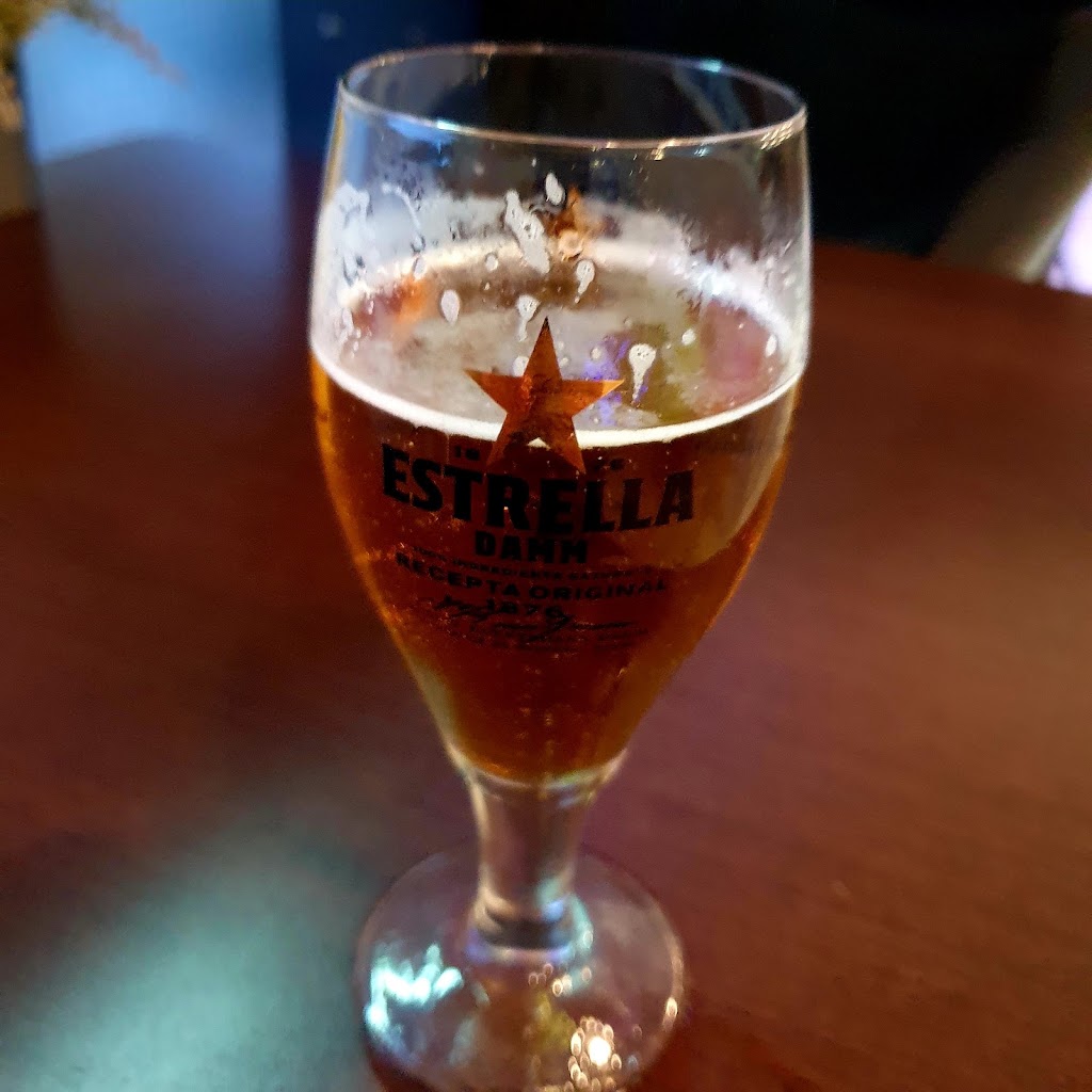 La Vela — Comida y bebida