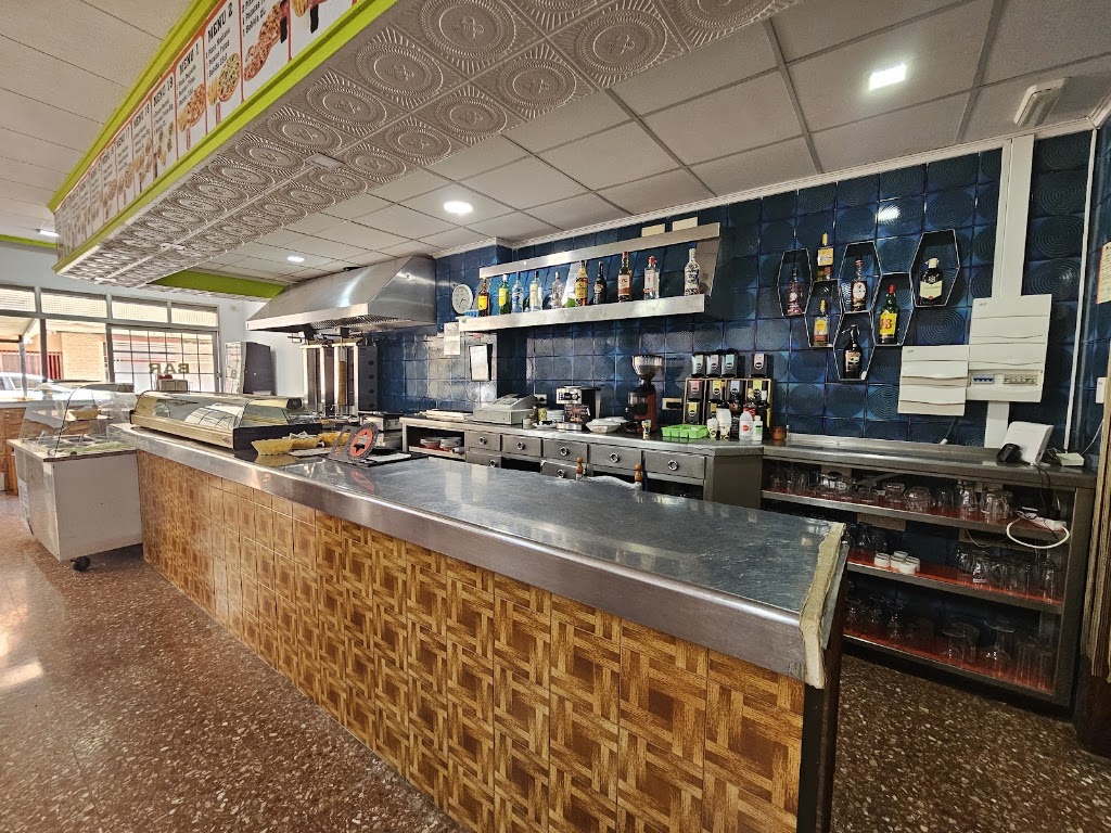 TURKA KEBAB PIZZA — Ambiente