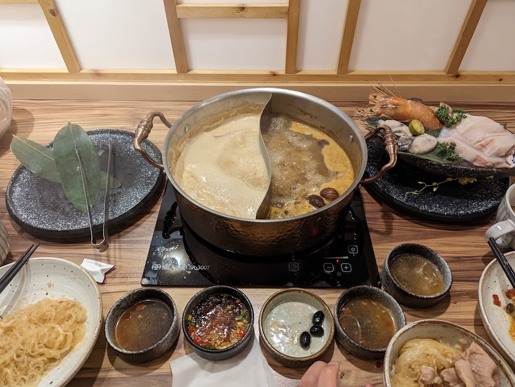 恆旨味屋日式鍋物-金門火鍋 | 金門美食 | 鴛鴦鍋 | 涮涮鍋 | 小火鍋 | 麻辣鍋 | 日式料理 | 和牛 | 龍蝦 的照片