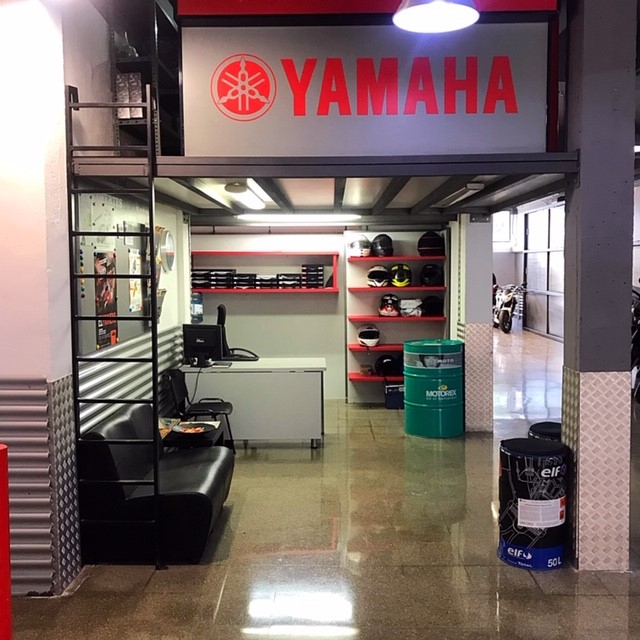 Massoni Moto Taller/Tienda