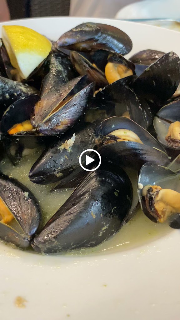 La Pineda Bar - Restaurant - Tapas — Videos