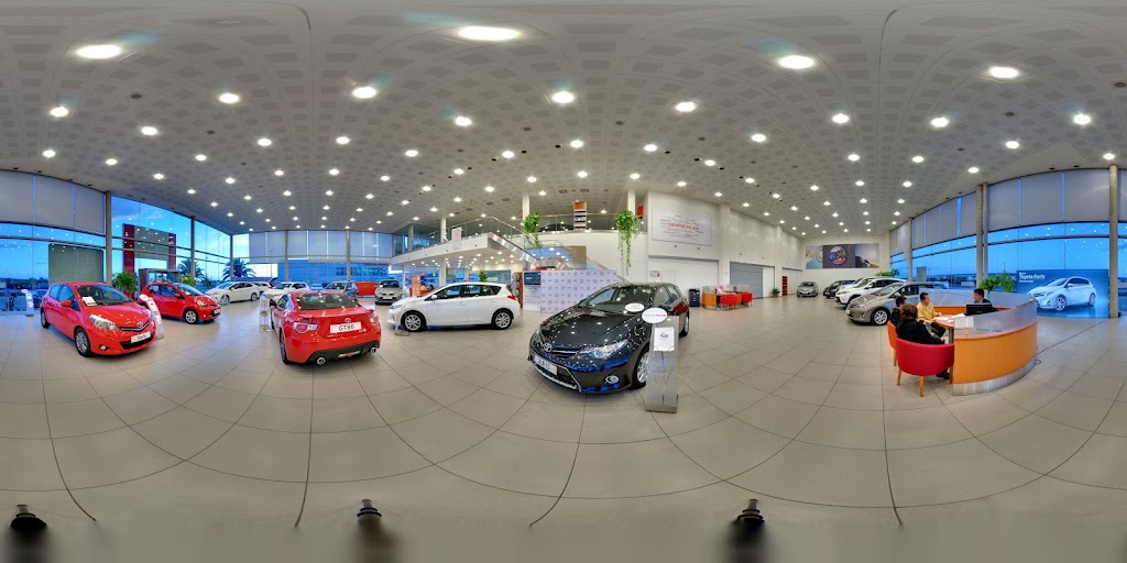 Concesionario y taller Oficial TOYOTA GAMO BAHIA — Interior