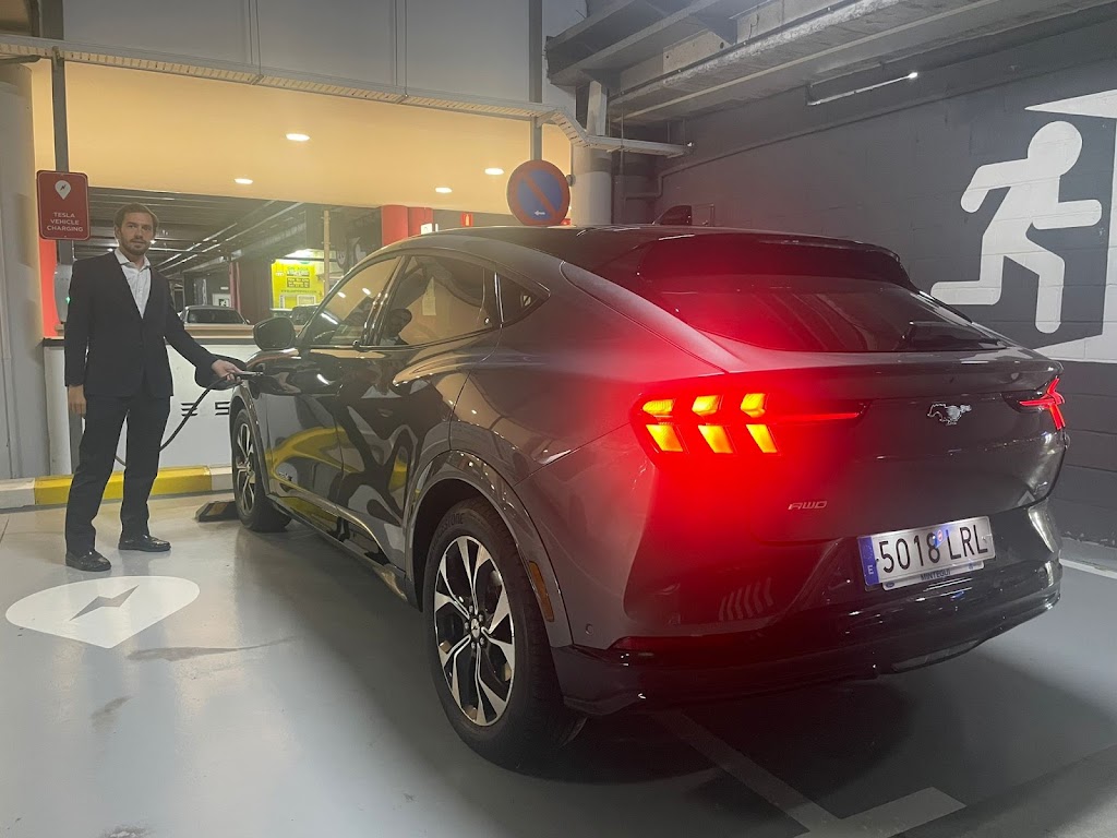 Tesla Destination Charger