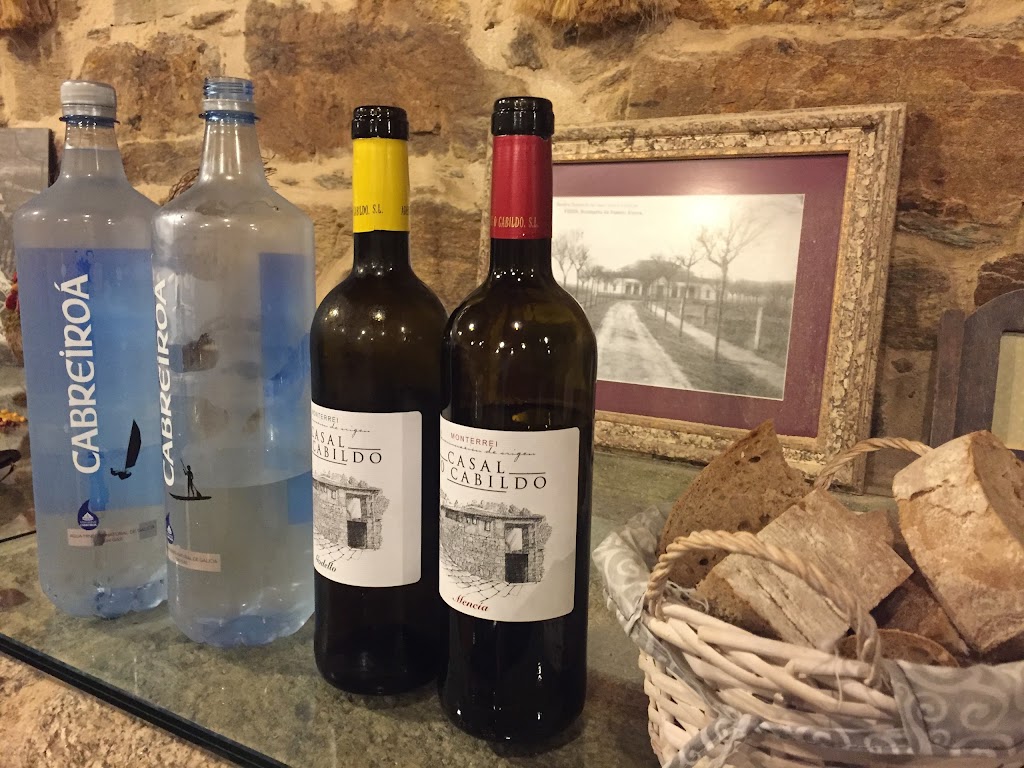 Restaurante O Cabildo — Vino