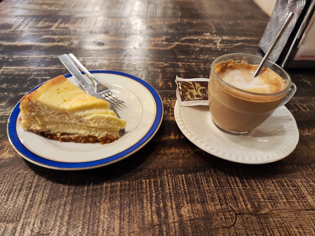 ViaDeFuga — Comida y bebida