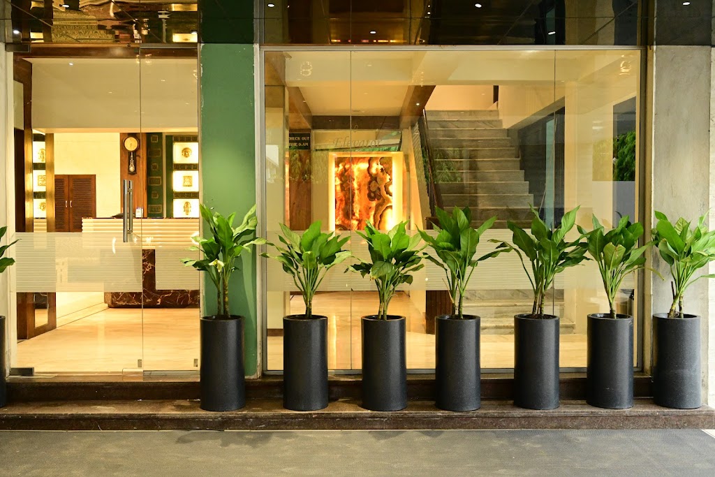 The Eden Travellers Paradise Hotel Sunder