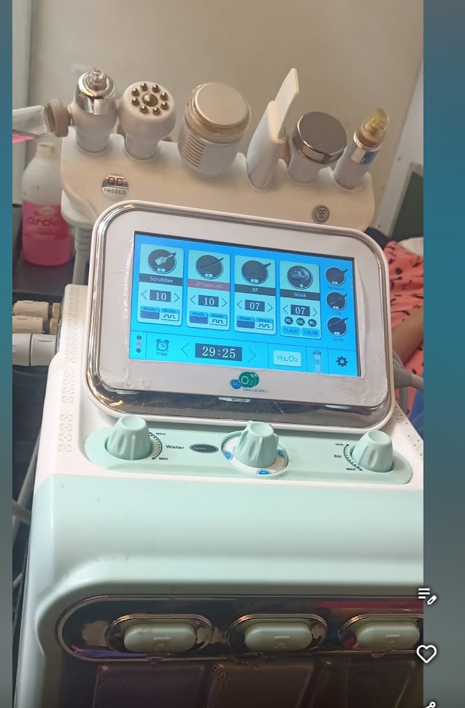 Mrunali Beauty Parlour