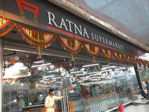 Ratna Super Market
