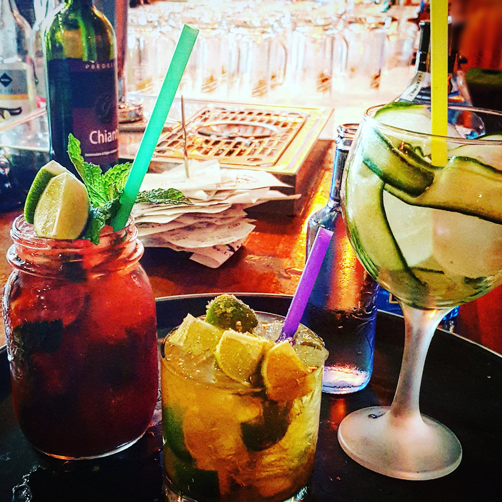 Costa Italy — Comida y bebida