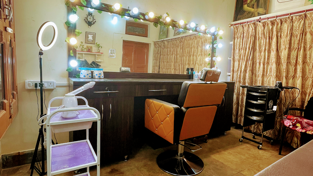 Neetu Rastogi Makeup Studio Salon