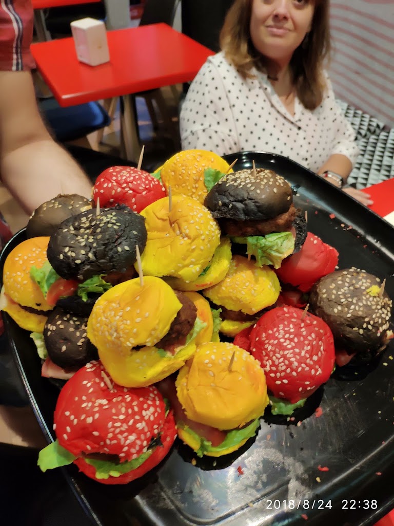 Bar Acuario — Comida y bebida