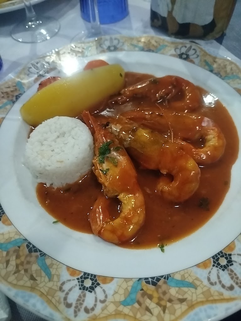 Restaurant Grec Pietros — Comida y bebida