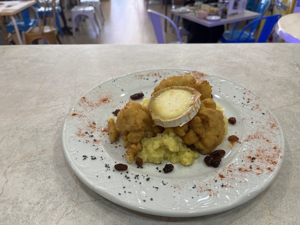 Cafe bar la Tropical — Comida y bebida