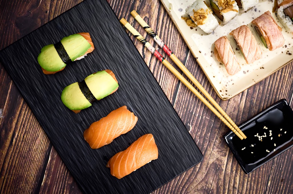 Asian Noodles & Sushi - Tarradellas — Comida y bebida