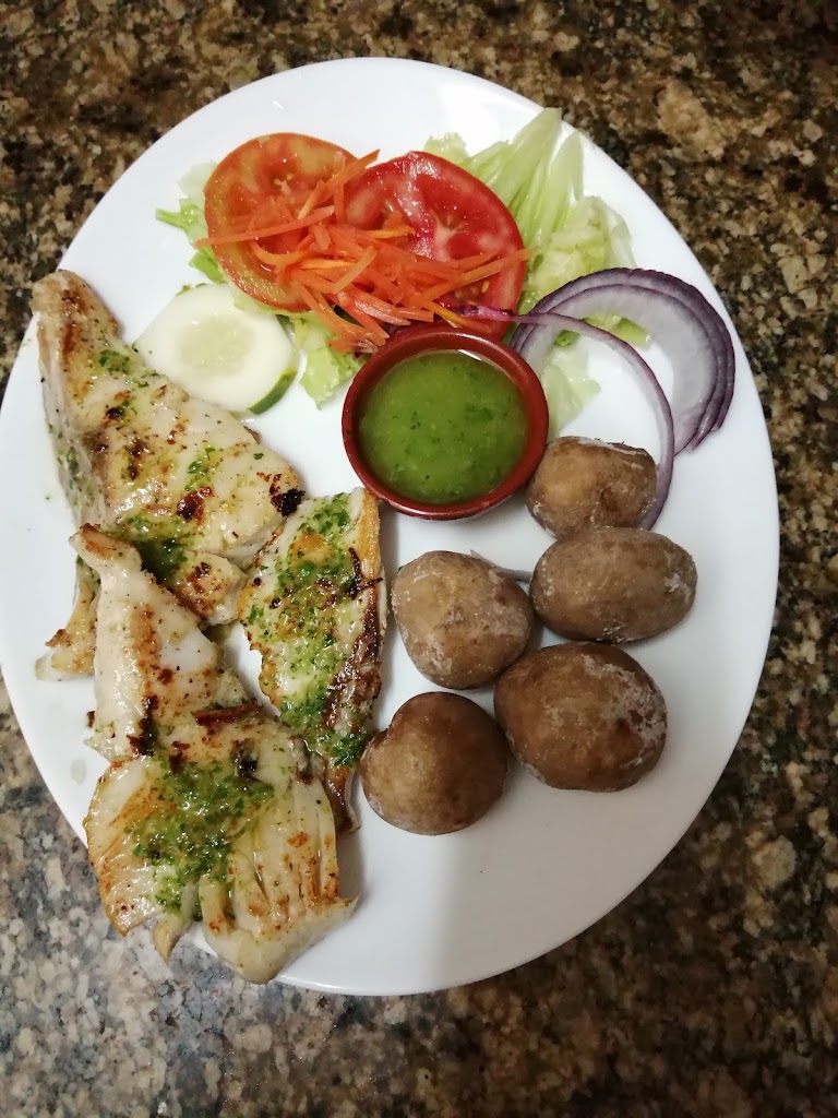 Casa Pache — Comida y bebida