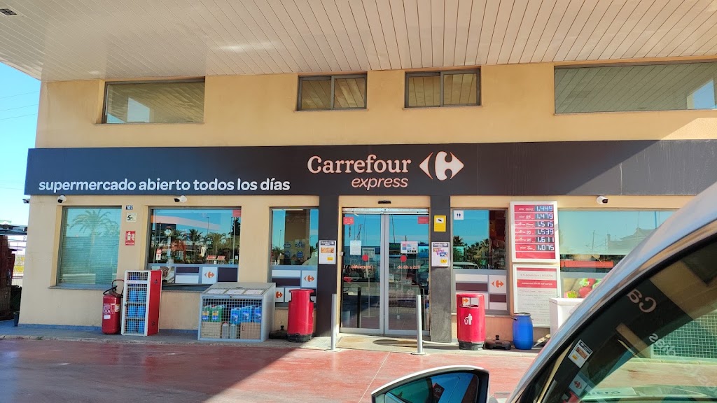 Estacion de servicio Cepsa — Exterior