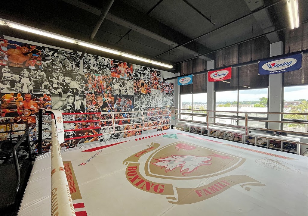  Alvarez Family Boxing