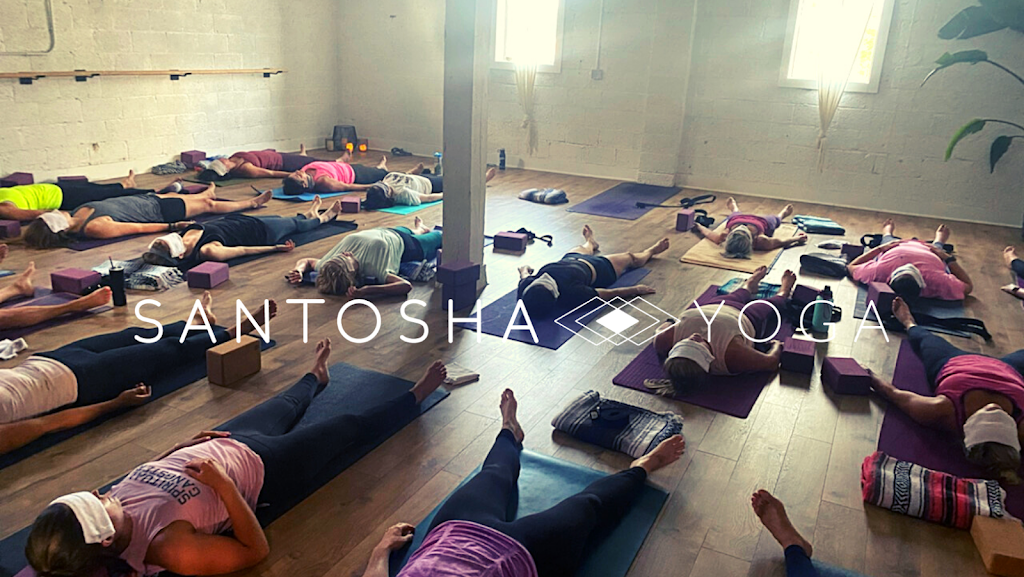  Santosha Yoga