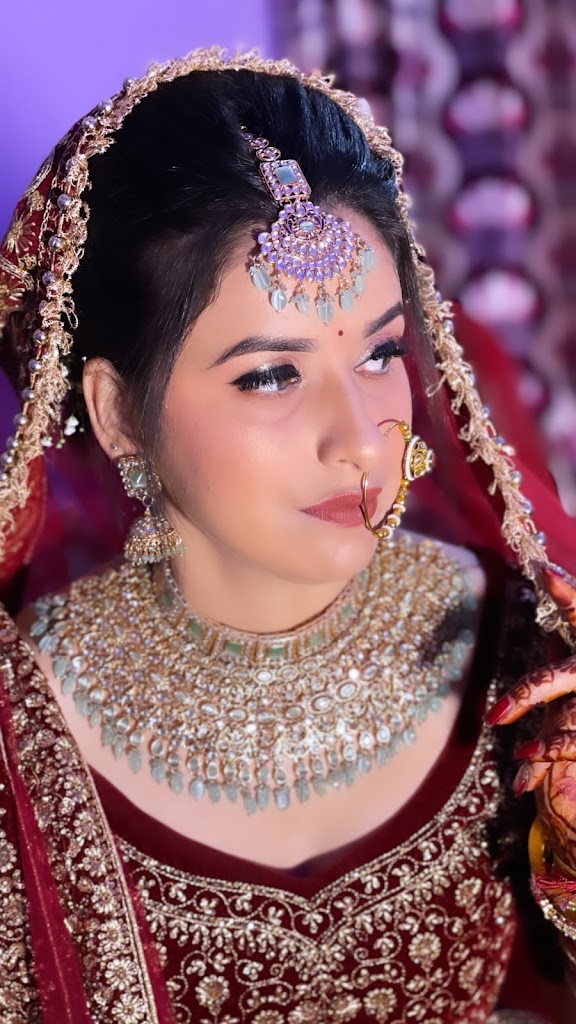 Ss Scissors Salon Hamirpur