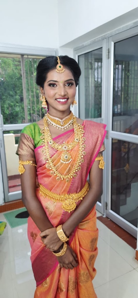 Prathiba Makeup Artist