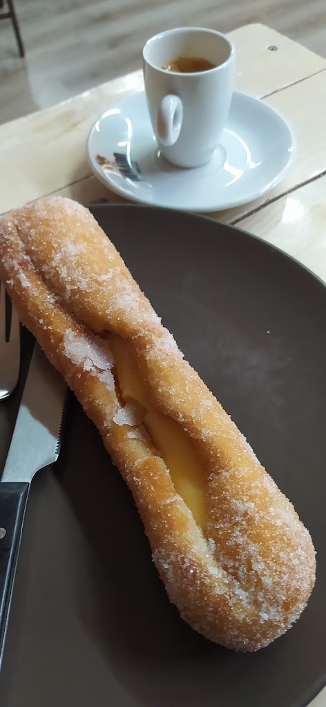 Cafeteria Pan y Chocolate — Comida y bebida
