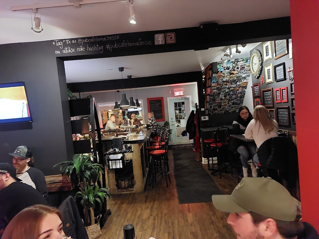 Pub-Café La Maîtresse in Salaberry-de-Valleyfield