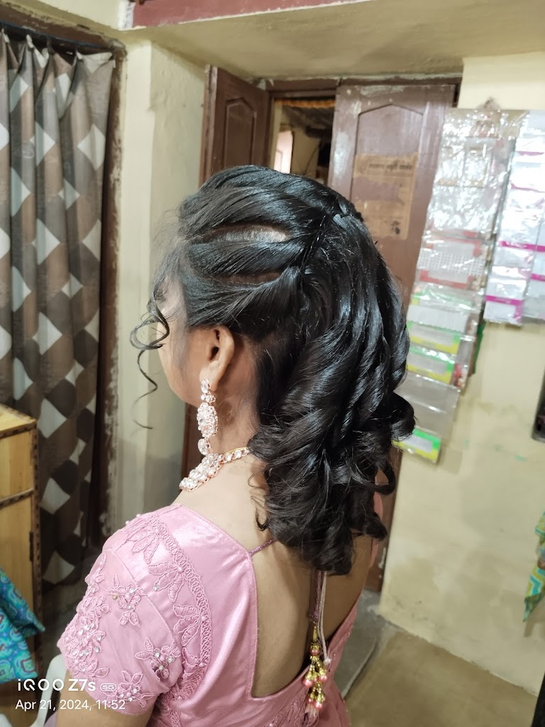 Lavnya Beauty Parlour