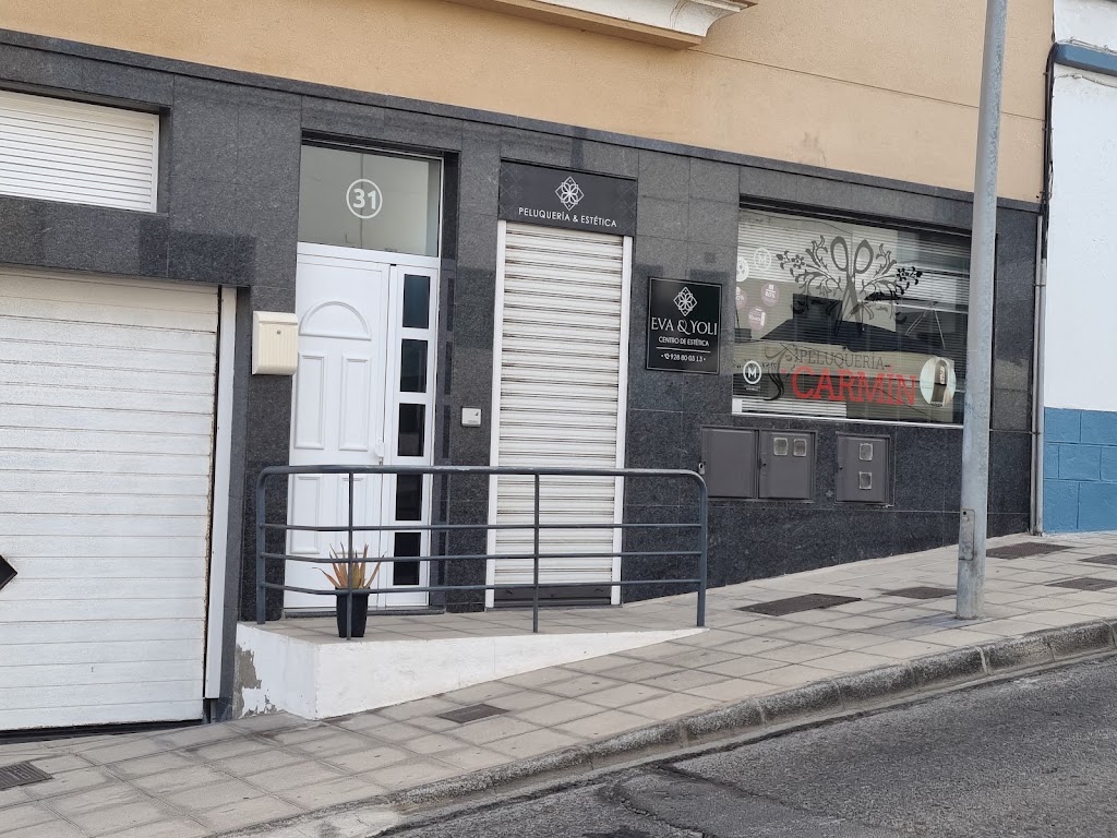 Peluqueria Eva y Yoli — Exterior