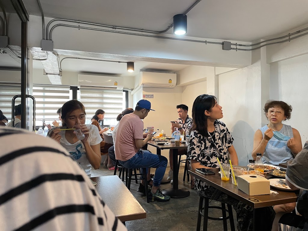 Here Hai Restaurant เฮียให้의 사진