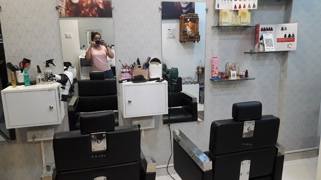 Aishwaryas Hair Beauty Nail Makeup