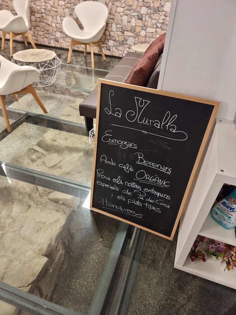 La Muralla Cafeteria Granja — Carta