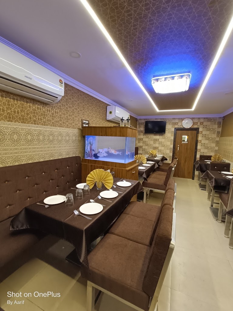 Lucky Family Restaurant Best Family Restaurant In Ghatkopar East