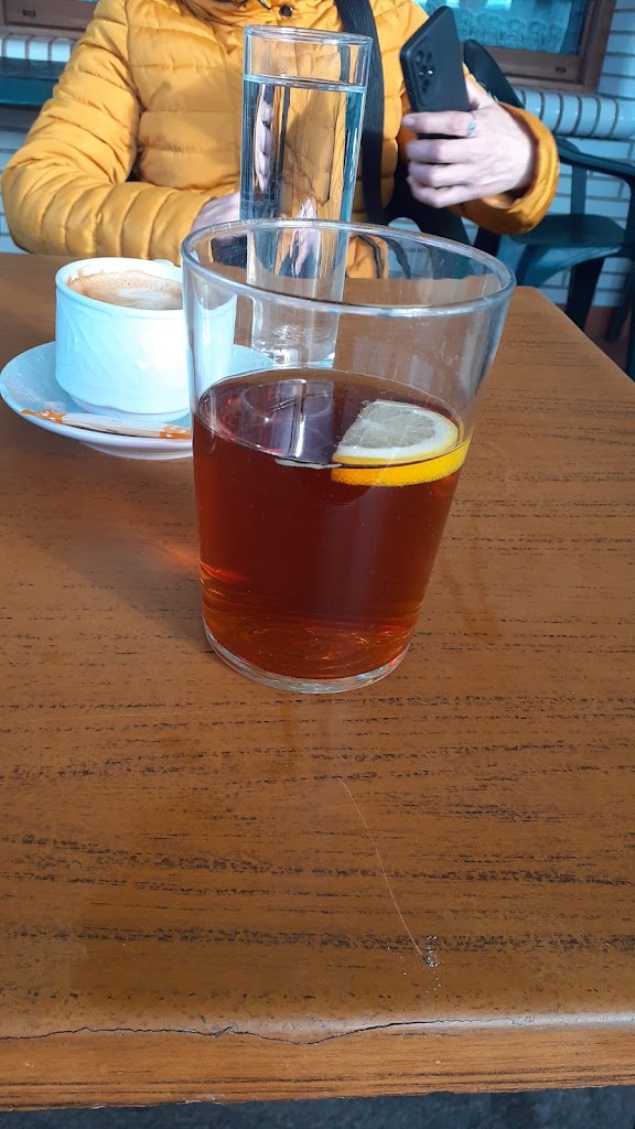 Bar Conejo — Comida y bebida