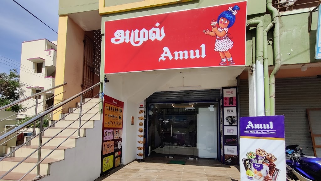 Ample Cafe Cakes Dessert Parlour