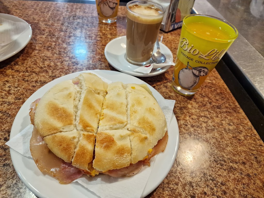 Bar Ferris — Comida y bebida
