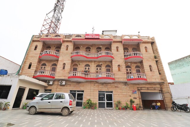Oyo 48387 Hotel Shelton