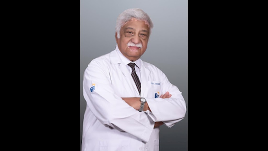Dr. Dr Col V Hariharan Best Cardiologist In Delhi Apollo Hospitals