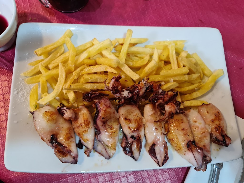 Pulperia A D'Maria — Comida y bebida