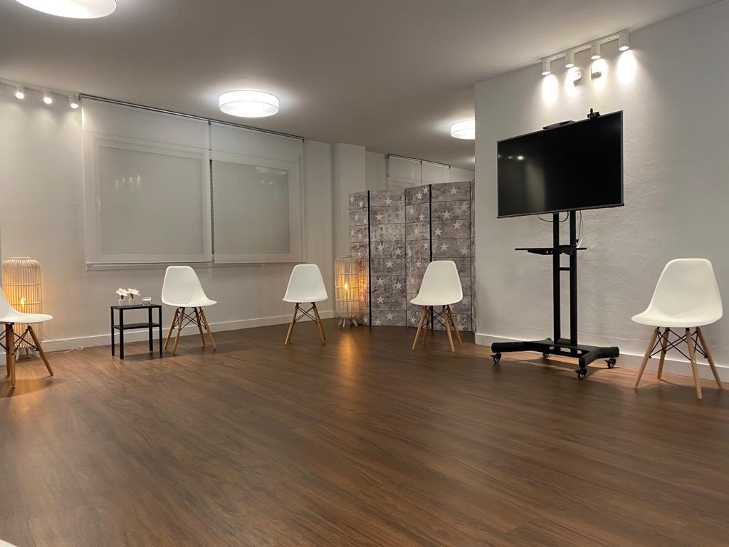 Mooment Adicciones S.L.