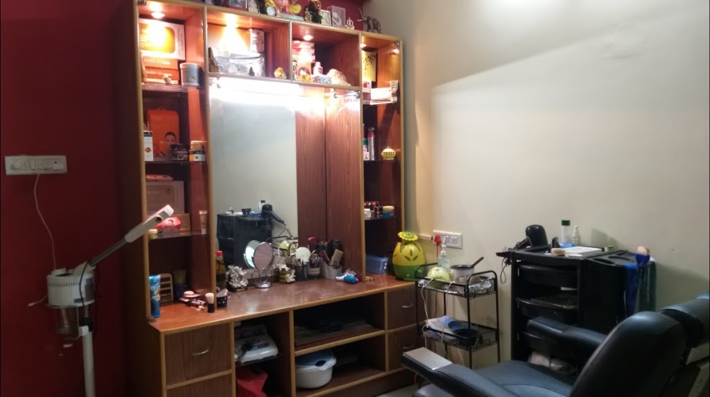 Laxshana Boon Ur Beauty