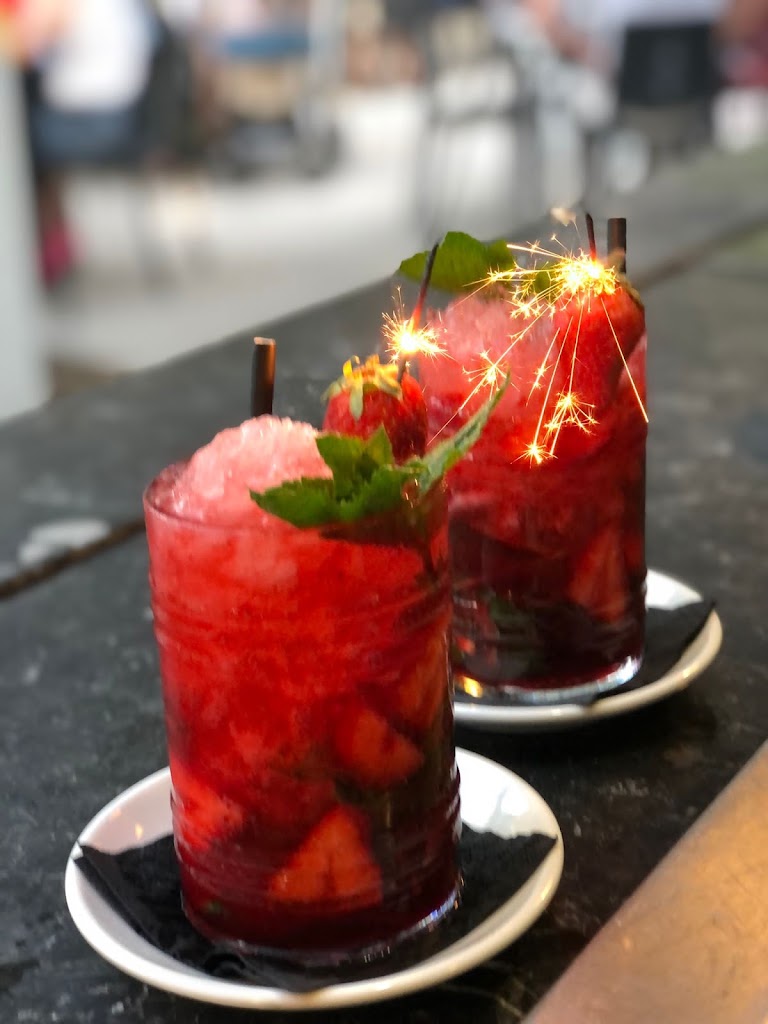 Terraza del Lago — Comida y bebida
