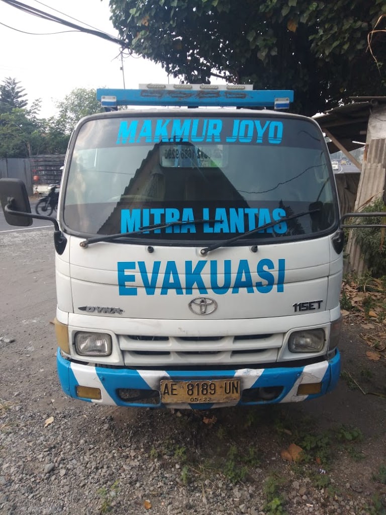 BENGKEL MOBIL MAKMUR JOYO DEREK 24 JAM